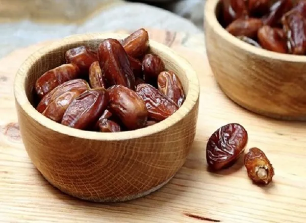 قیمت خرید خرما دیری خوزستان + عکس