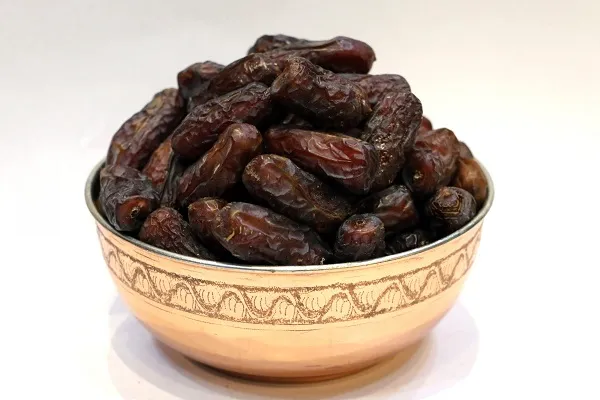 بهترین خرما پیارم درجه یک + قیمت خرید عالی