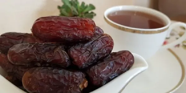 بهترین خرما پیارم درجه یک + قیمت خرید عالی