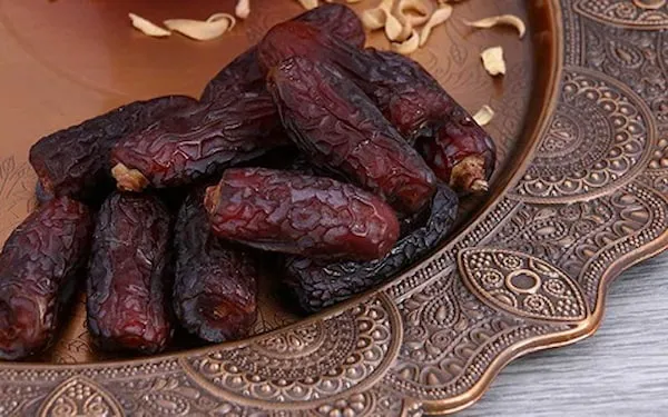 بهترین خرما پیارم حاجی اباد + قیمت خرید عالی