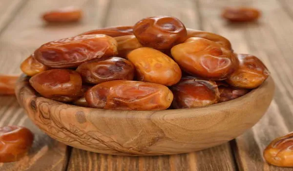 خرید بهترین انواع خرما زاهدی با قیمت عالی